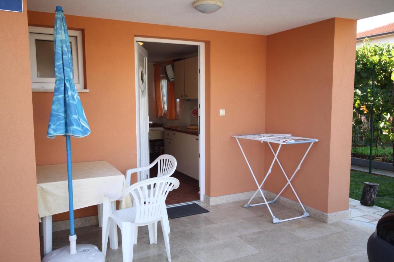 Apartments With A Parking Space Umag - 7039 Exterior photo