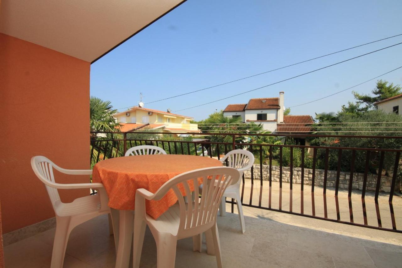 Apartments With A Parking Space Umag - 7039 Exterior photo
