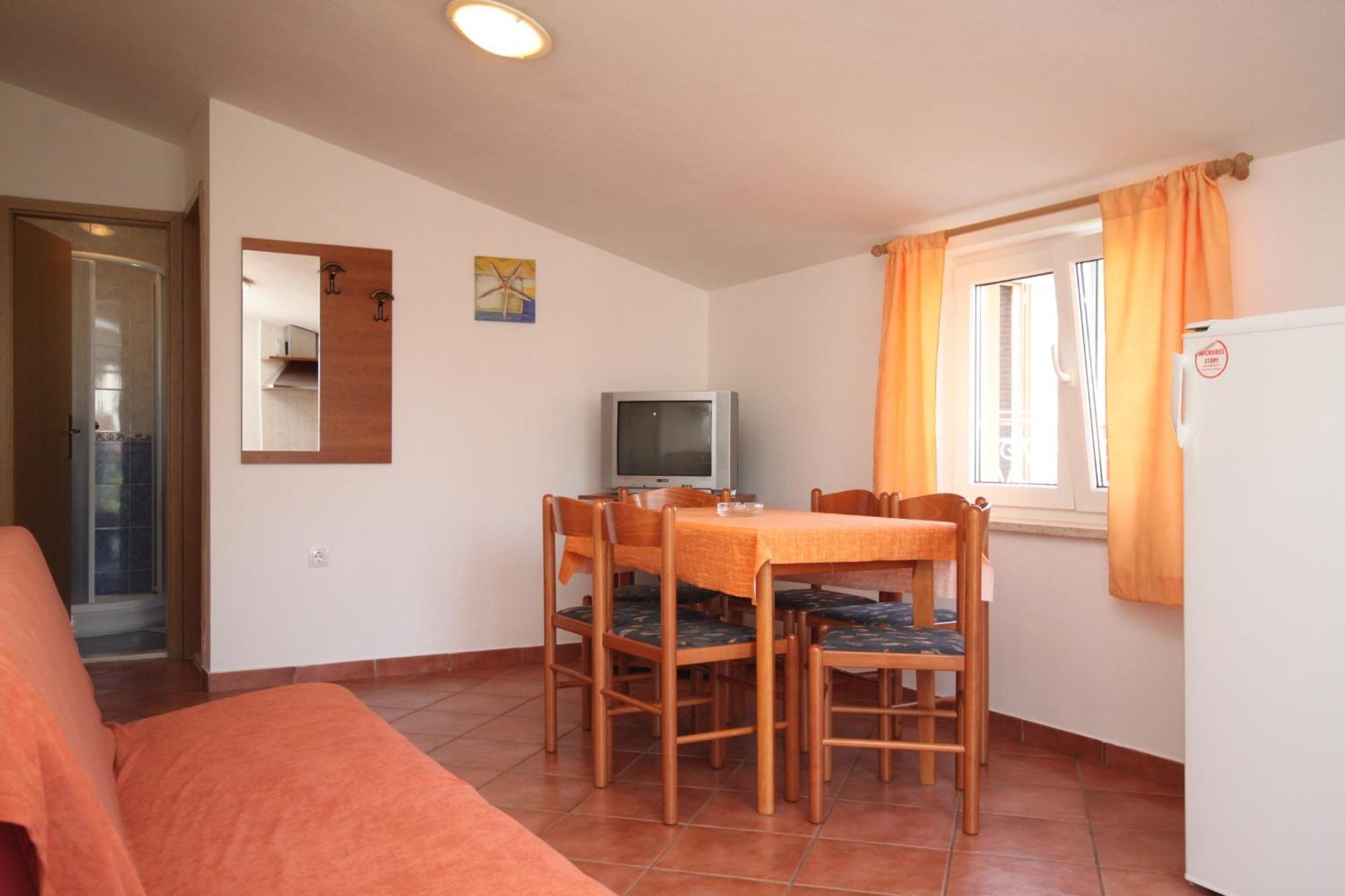 Apartments With A Parking Space Umag - 7039 Room photo