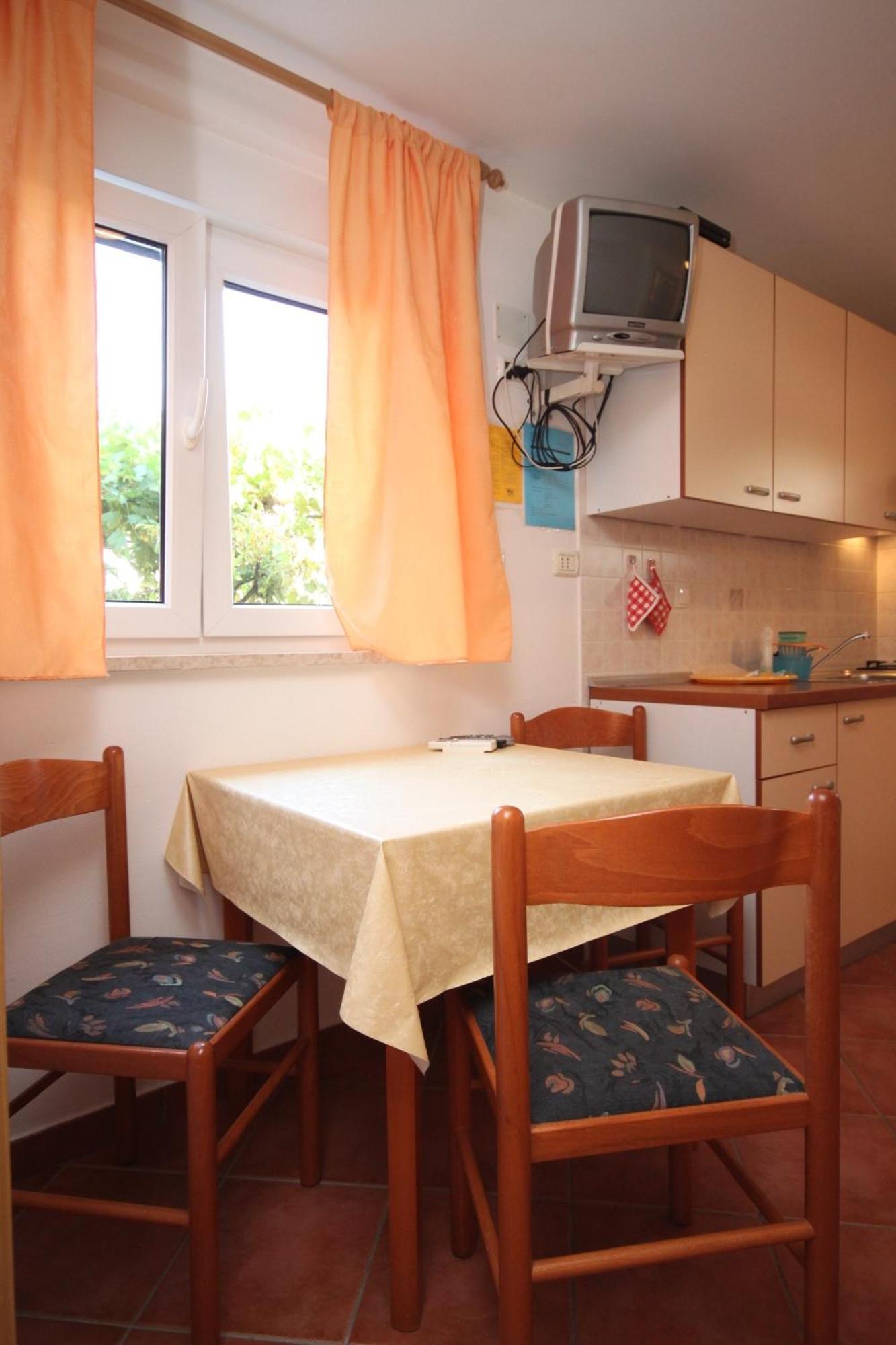 Apartments With A Parking Space Umag - 7039 Room photo
